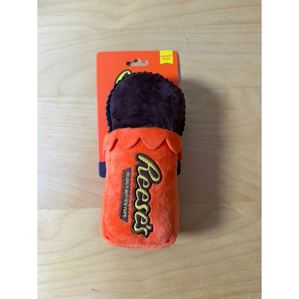 Reese's Peanut Butter Cup Plush Squeaky Dog Toy Orange Brown HE1245R-TG NEW